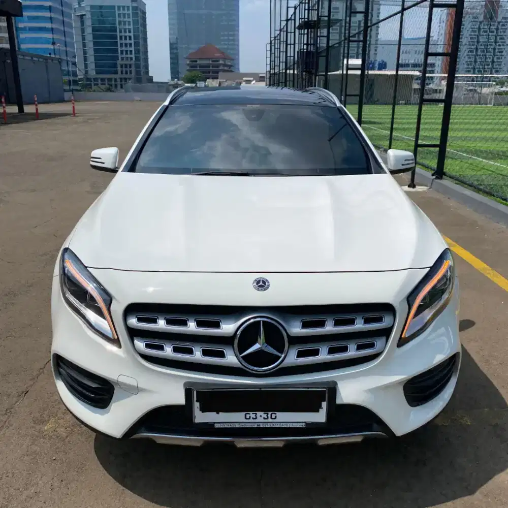 [PANORAMIC] Mercedes Benz GLA200 AMG 2018