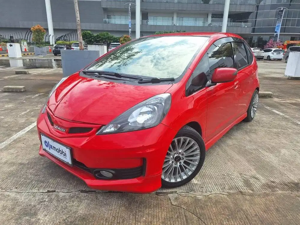 Honda Jazz 1.5 E Bensin-AT 2014 Merah 7ED