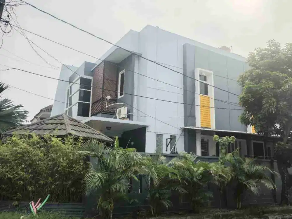 DIJUAL RUMAH HOEK 2 LANTAI DI SEKTOR 7A, GADING SERPONG