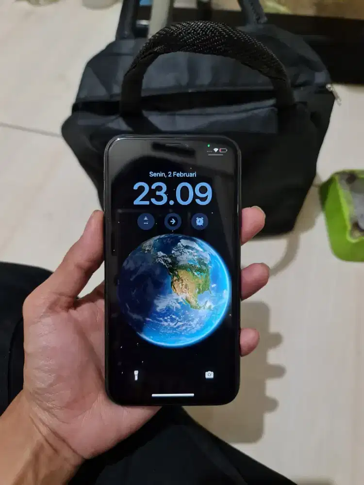 Iphone xr 64 ibox garansi resmi