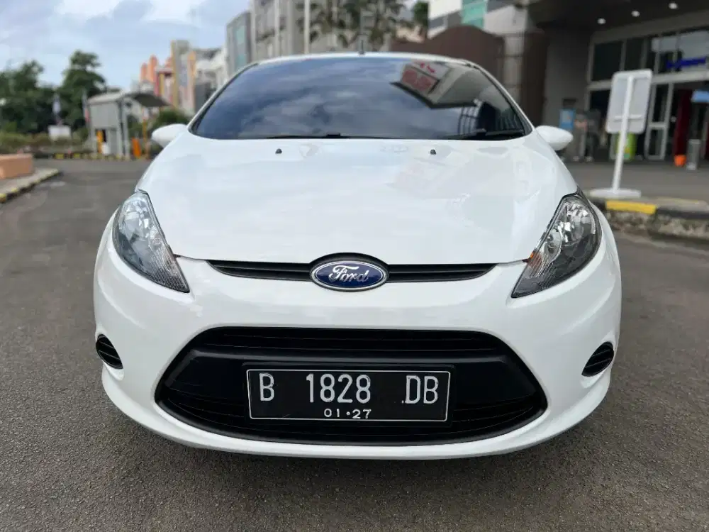 Low KM ! Ford Fiesta 1.4 Trend AT Automatic 2011
