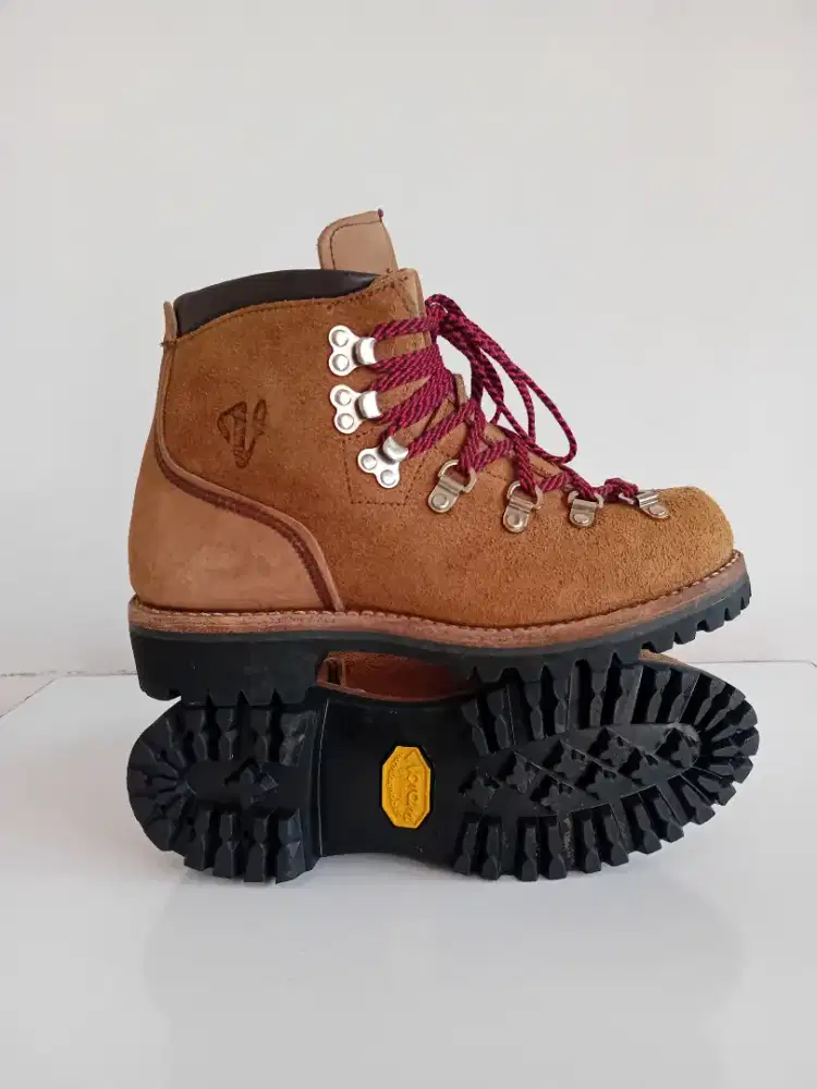 Vasque Vintage 70's Suede Leather Mountaineering Boots, Made in Usa