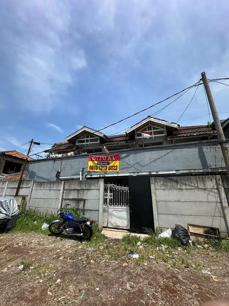 Lahan depan kecamatan kiaracondong