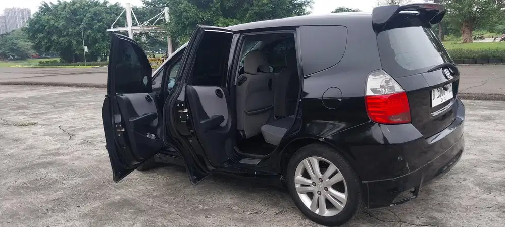 Honda Jazz 2005 Bensin