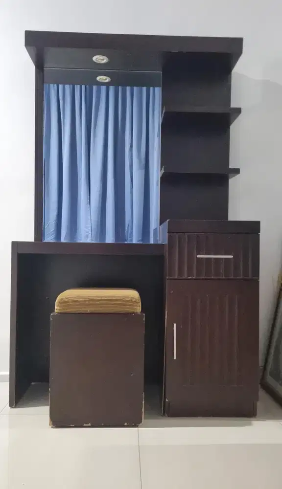 Meja rias murah
