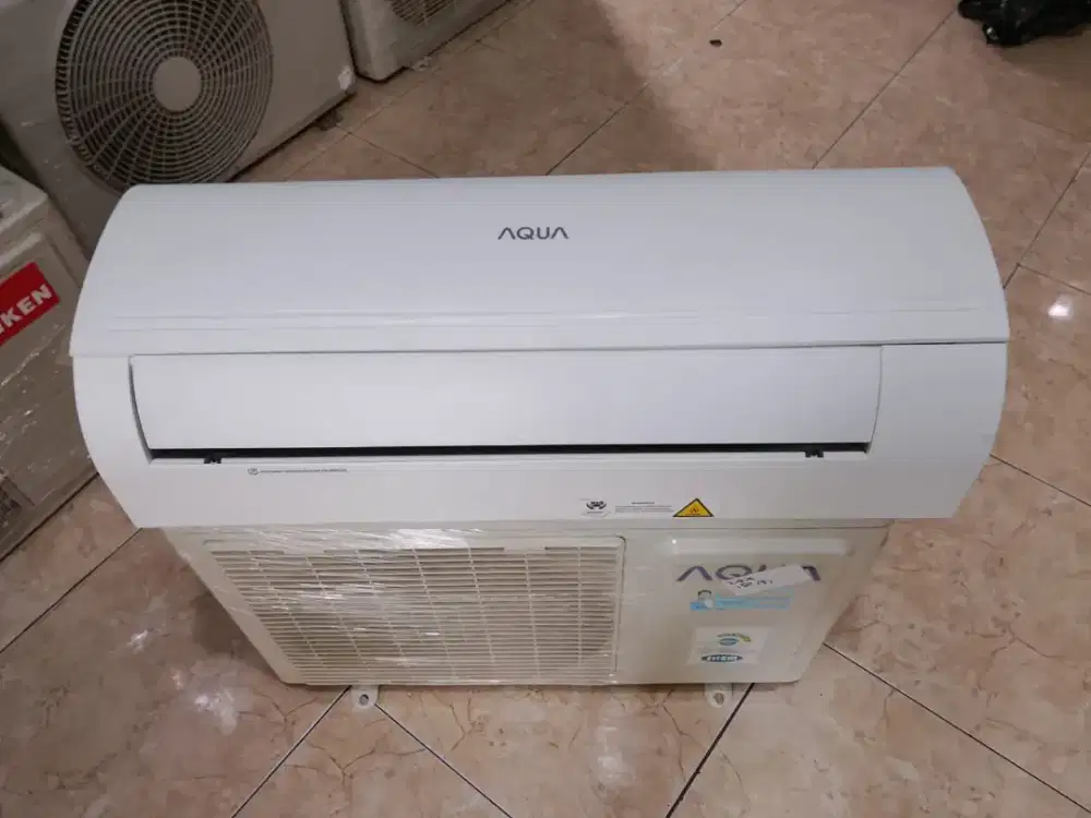 Ac Aqua 1/2 pk second Like new! siap pasang!