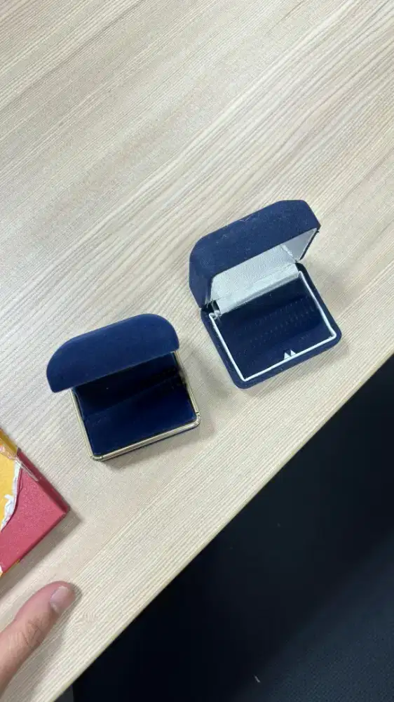 Jual Kotak Cincin/Souvenir Bludru Baru