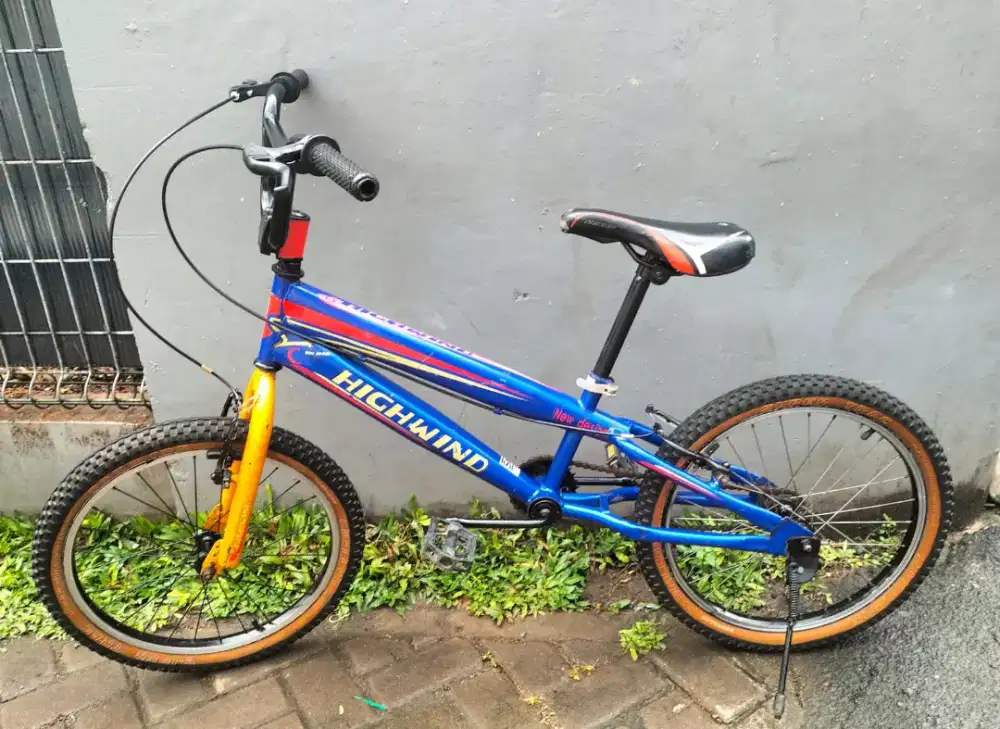 Sepeda BMX ukuran 20 kondisi normal