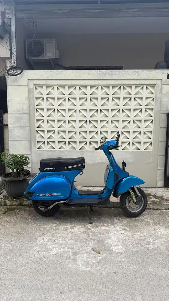 Vespa Strada AOM th86
