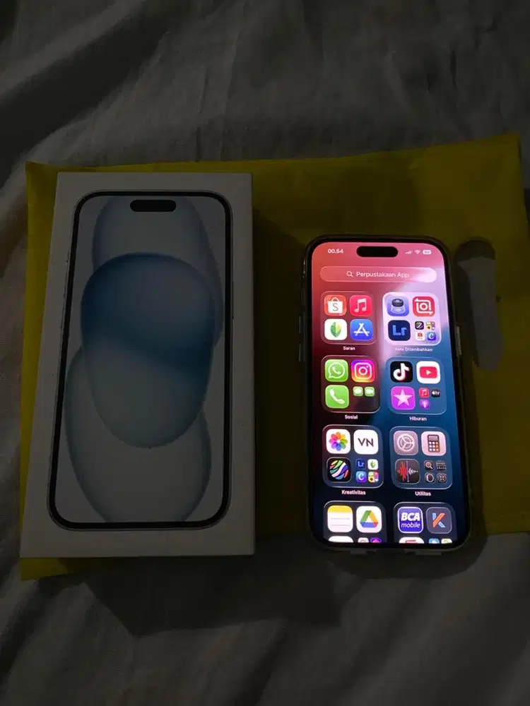 iphone 15 123gb ibox garansi on sampai november 2026