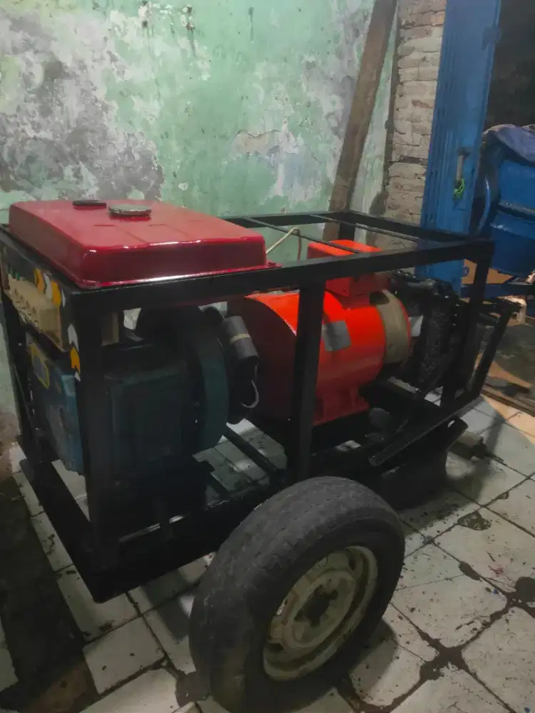 Jual mesin diesel jenset rakitan dinamo nya 10ribu watt merek dongfeng