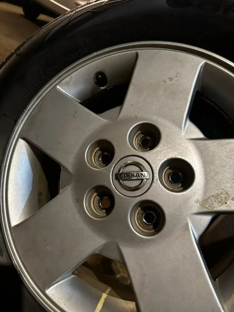 VELG + BAN GT RADIAL SERENA C24