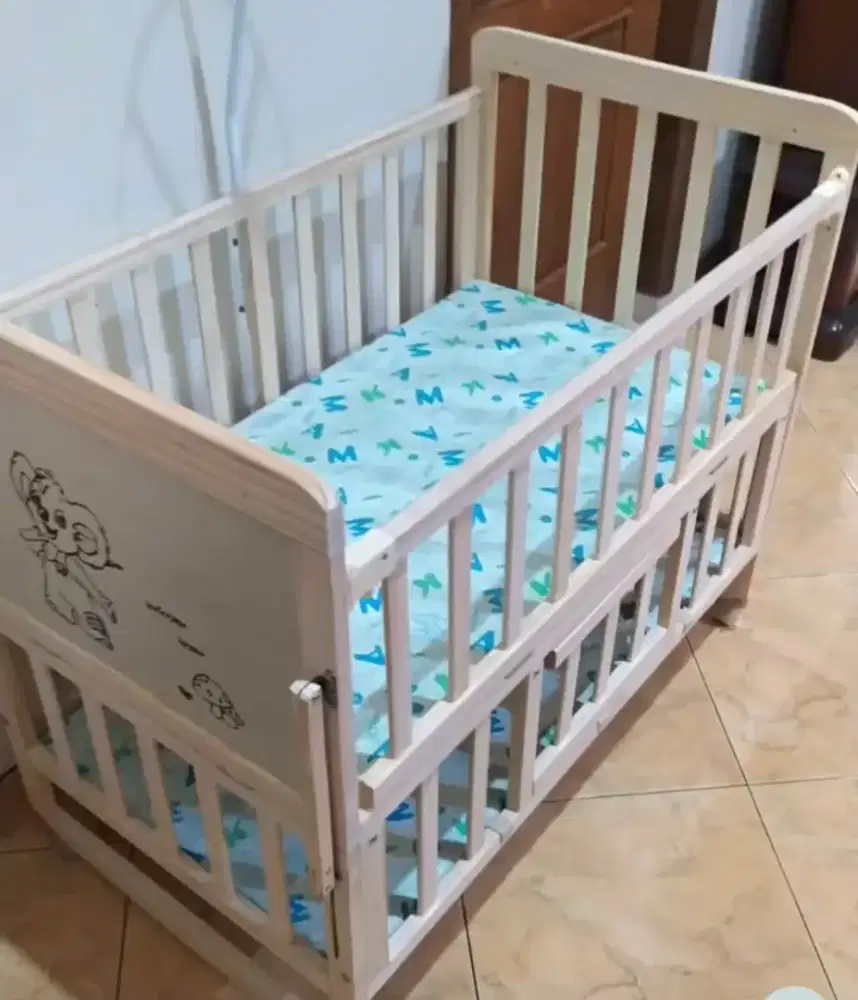 Tempat tidur bayi / baby box