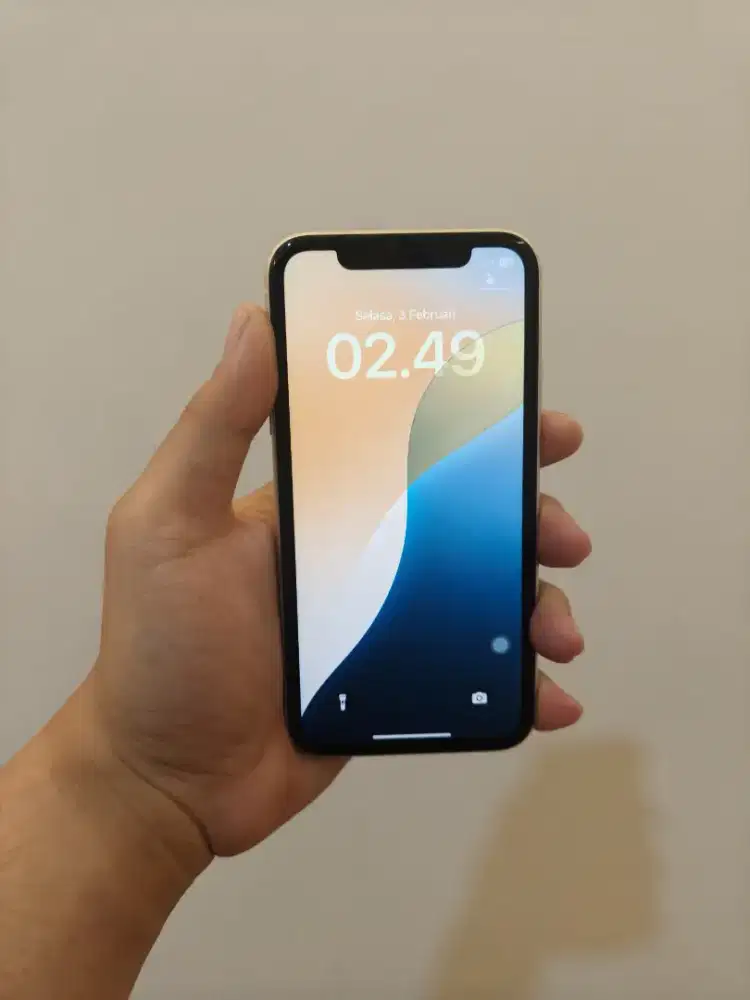 iPhone 11 64GB White Ex Resmi Digimap Murah