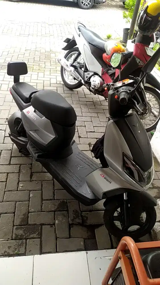 Sepeda listrik uwinfly d66a