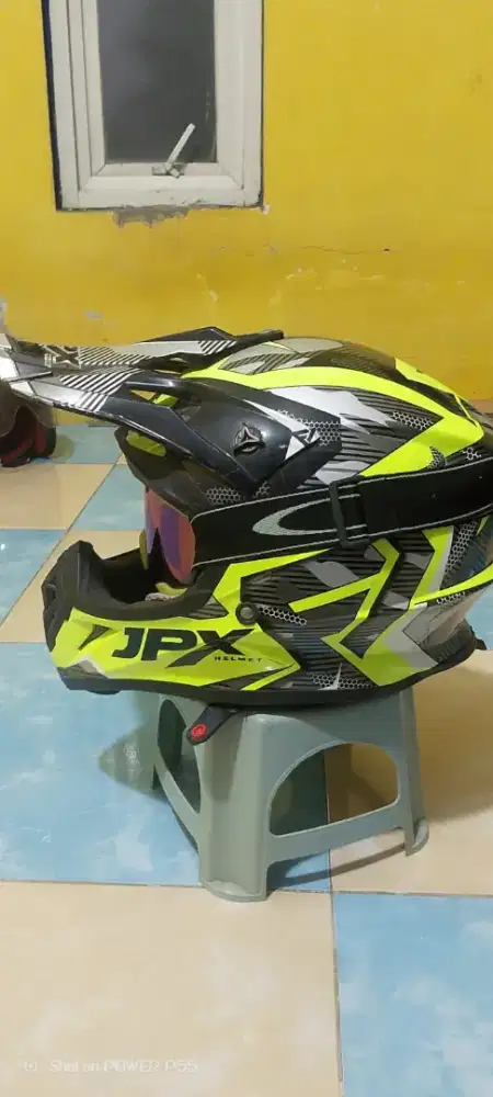 Jual helm jpx fox one lengkap, mulus dan murah
