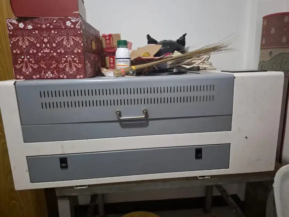 Dijual mesin laser co2