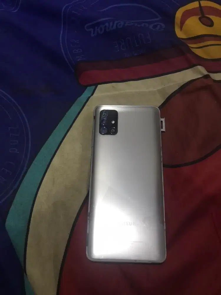 YEN HP SAMSUNG 50 JUTA+ DISPENSER AC TV JAM KASUR GITAR KURSI JATI DLL