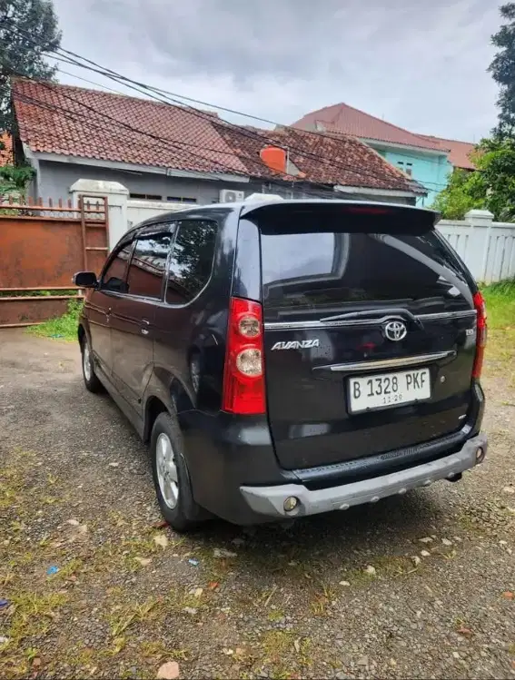 Toyota Avanza 2010 Bensin