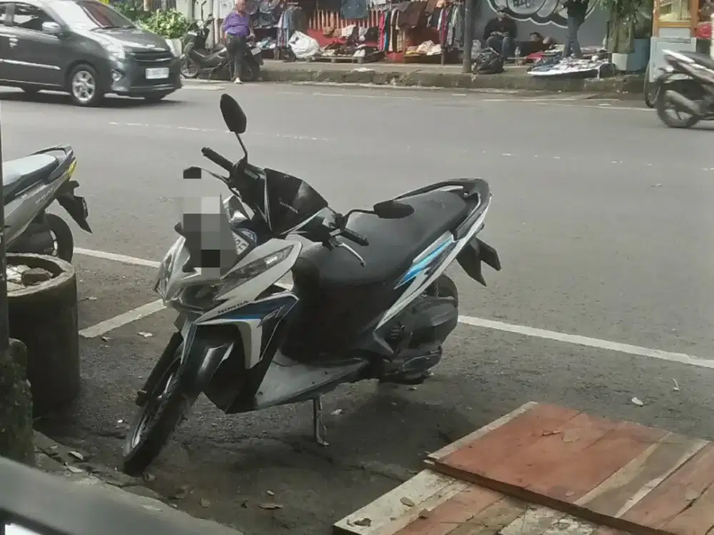 Vario 125 KZR komplit nego tipis