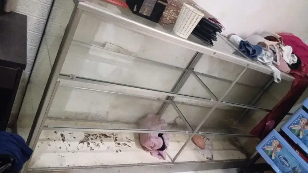 Etalase 2m nego smpe deal