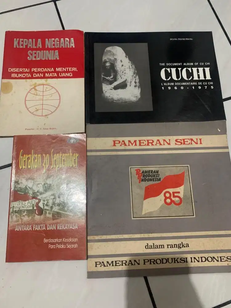 Buku sejarah macam2