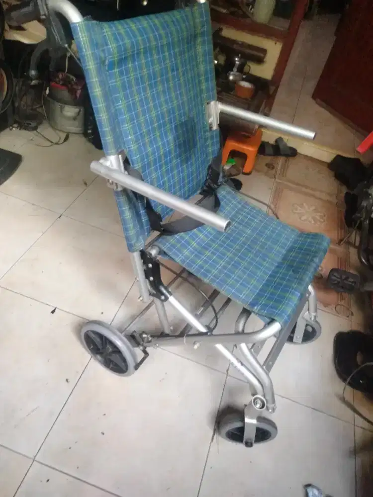 Korsi roda traveling kondisi bagus normal siap pakai
