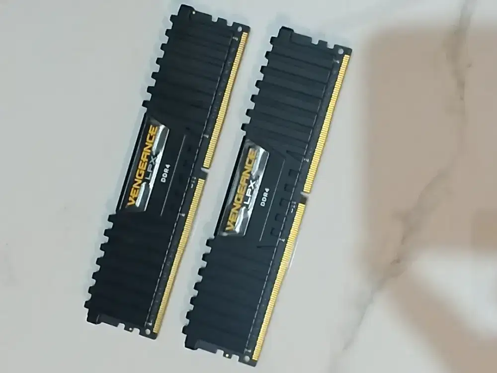 Corsair Vengeance Heatsink 32GB (16x2)