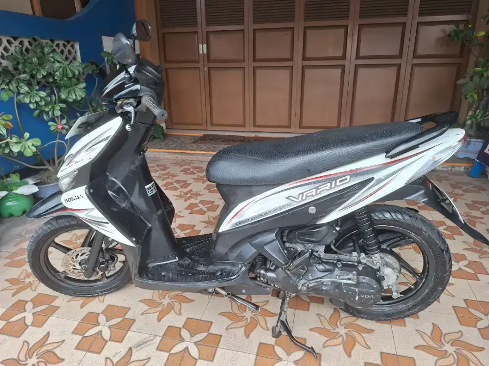 Vario cw 2013 habis servis bisa cash/kredit syariah TERMURAH