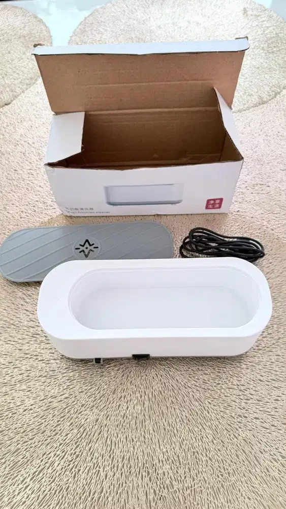 Alat pembersih kacamata premium