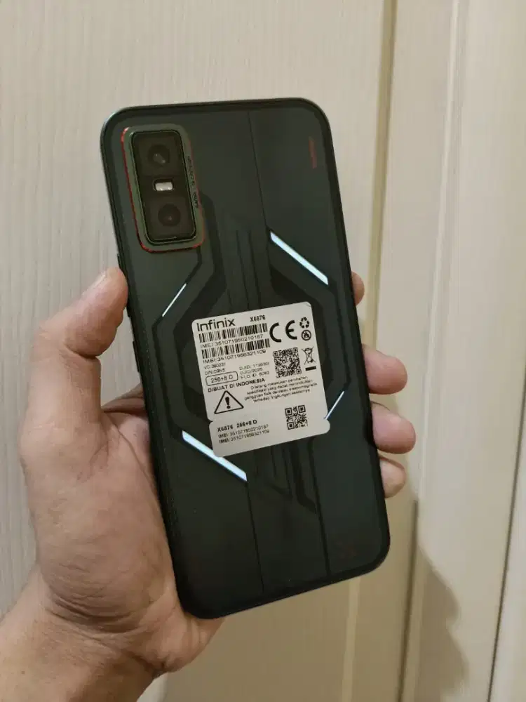 INFINIX GT 30 RAM 8/256 GB