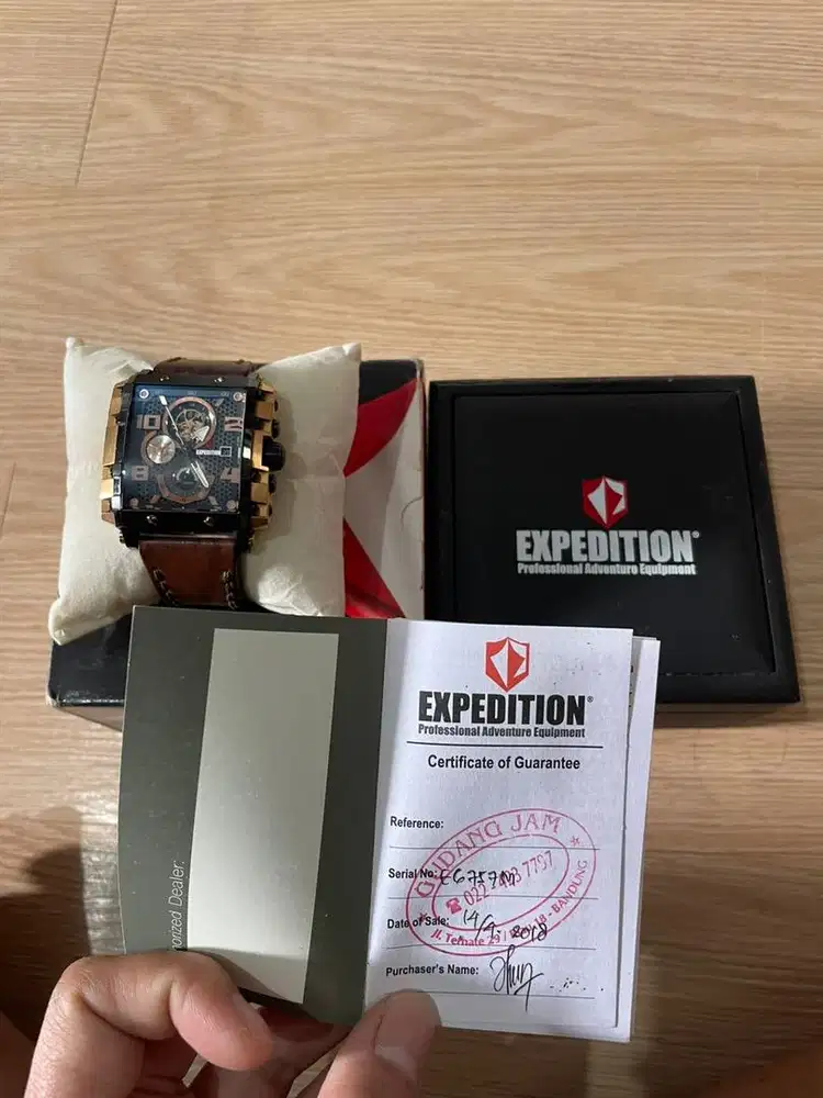 Jam tangan expedition