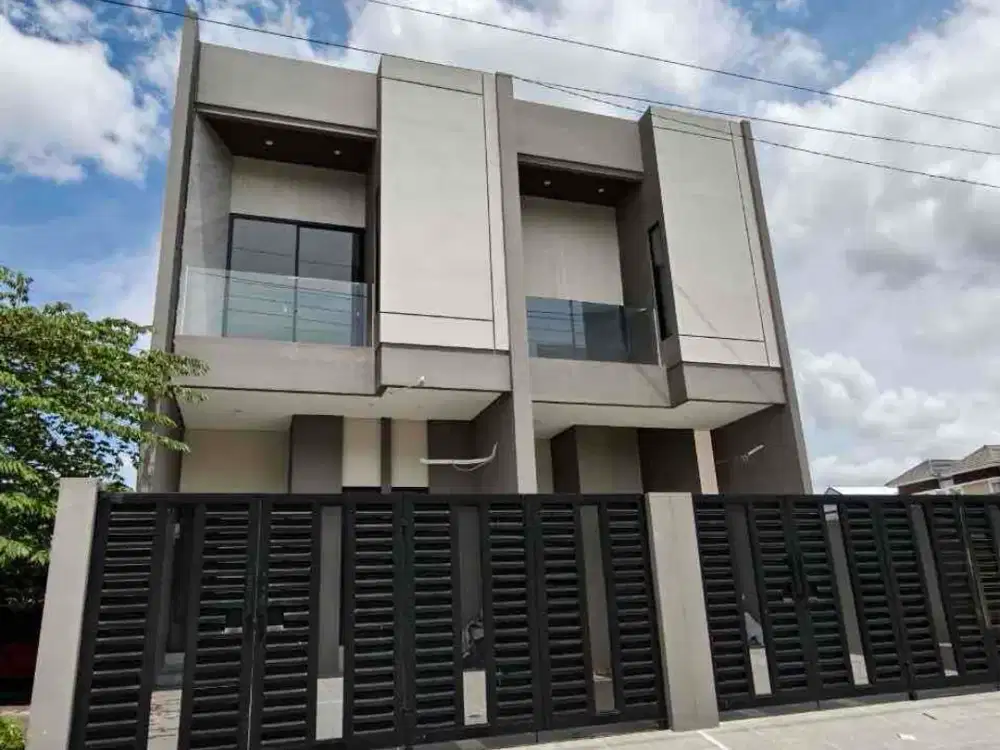 Dijual rumah baru gress tenggilis dekat kampus ubaya