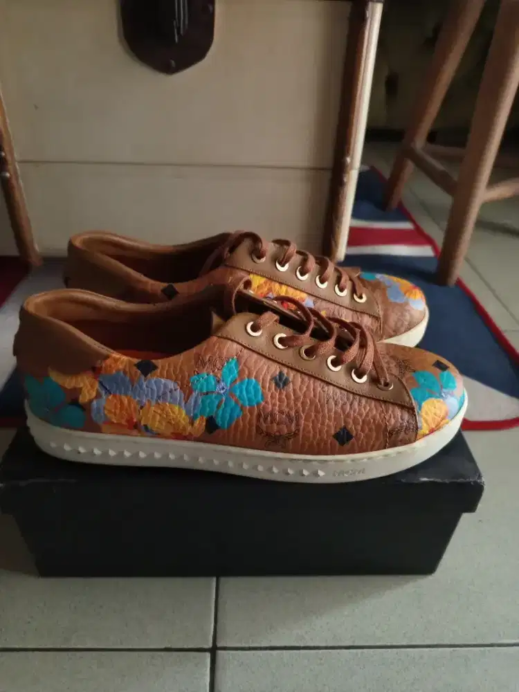 Sepatu MCM original