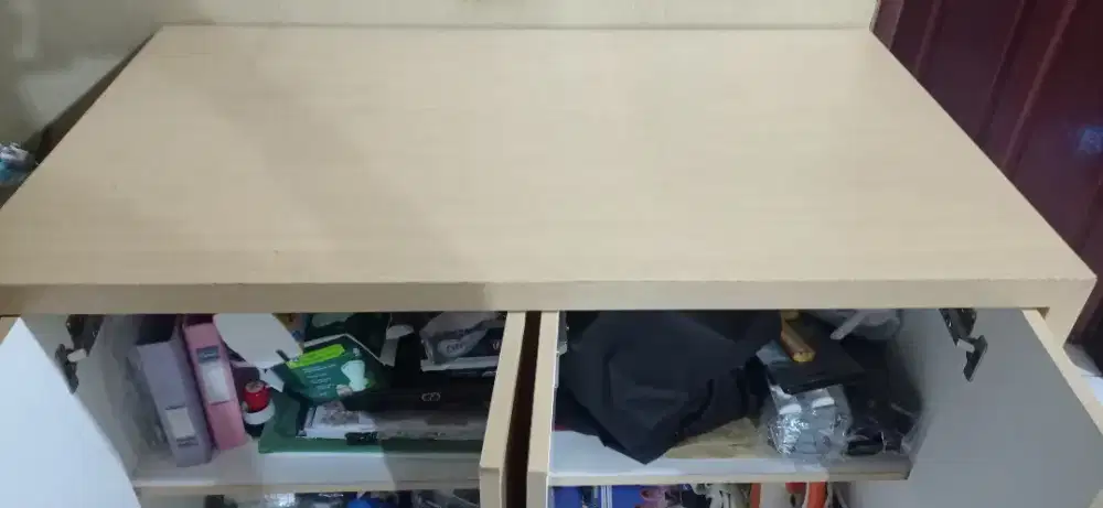 Meja serbaguna informa