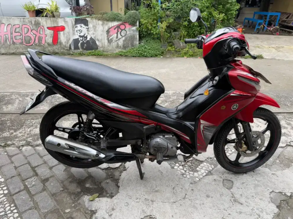 Jupiter Z1 injeksi THN 2012 plat AB Sleman