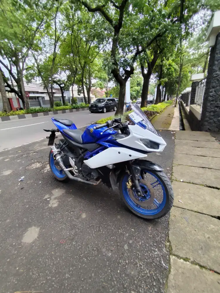 Yamaha YZF R15 ( V2 )