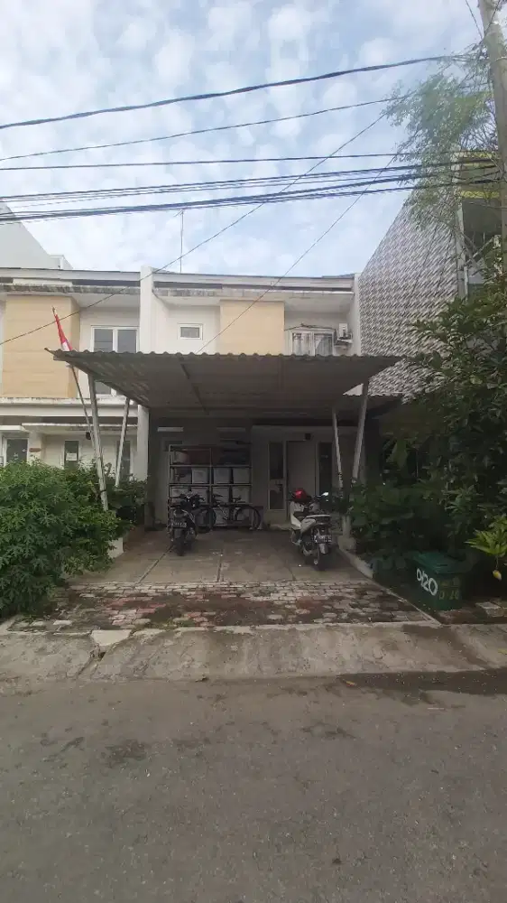 Dijual rumah cluster primrose galuh mas