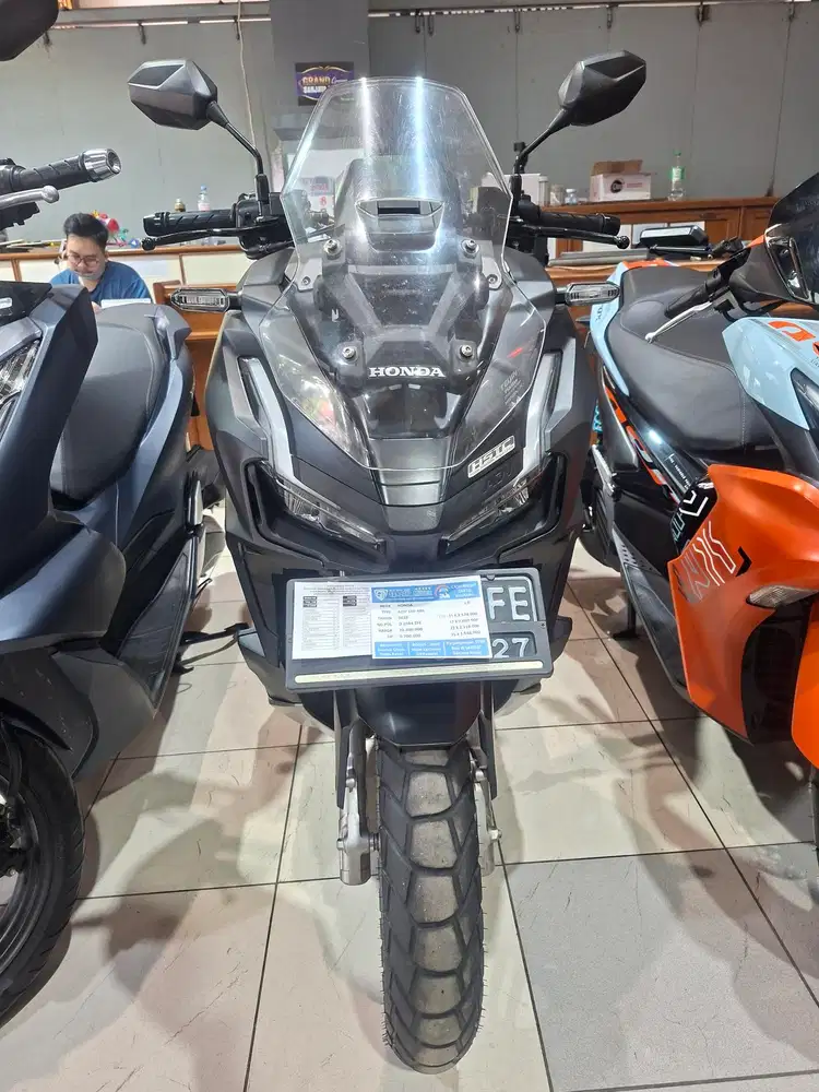 ADV 160 ABS 2022 - SRI SANJAYA MOTOR