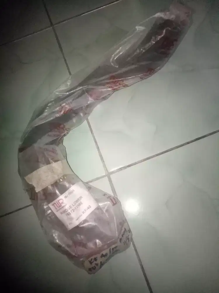 BARU  SLANG RADIATOR BAWAH KIJANG KF