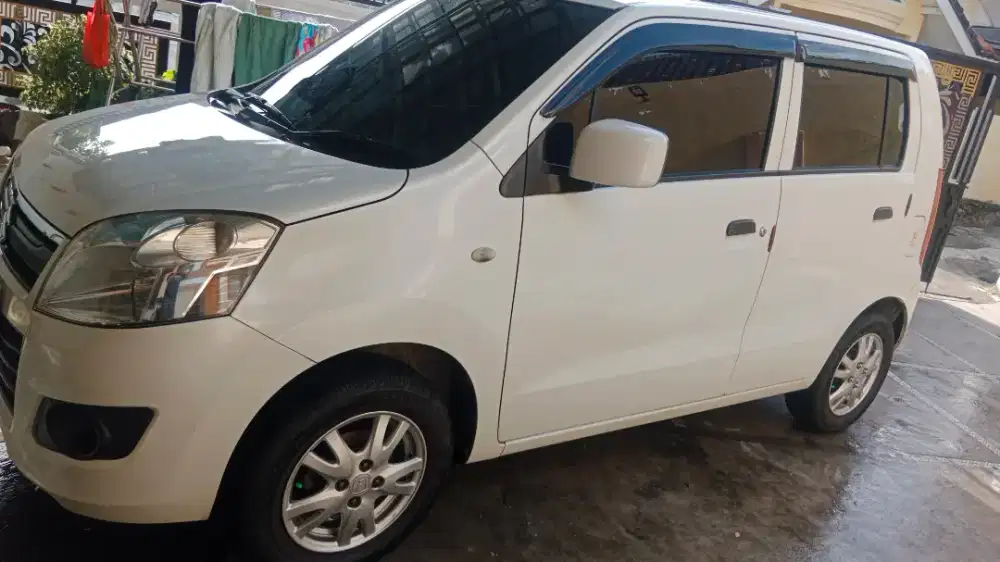 Karimun wagon R putih mutiara