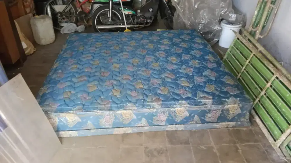 Springbed ukuran 200x200