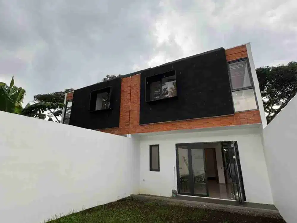 Dijual rumah 2 lantai Arcamanik Antapani Bandung Mutiara Bunda Arcamanik