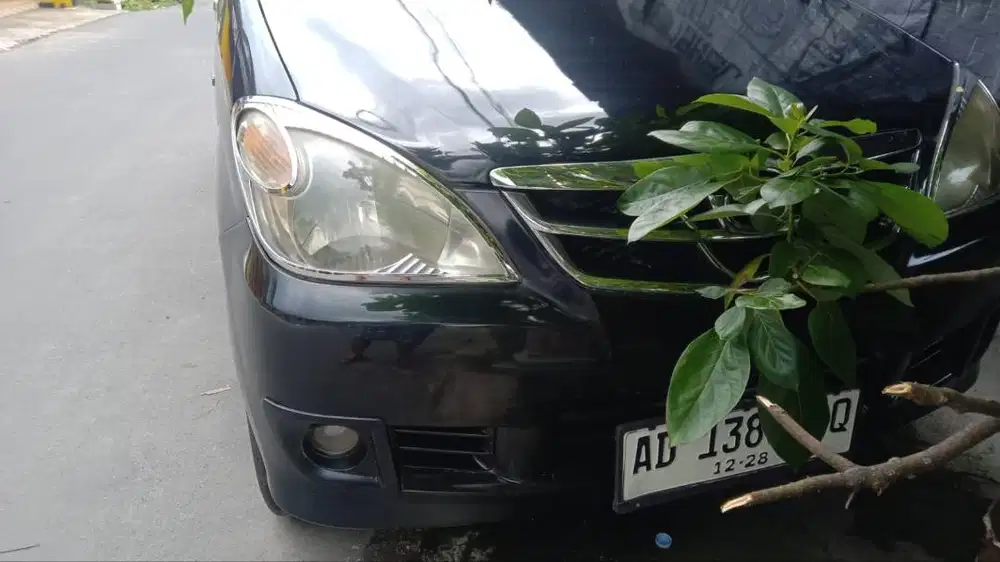Dijual avanza 2011 model lama