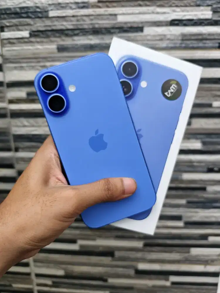 Iphone 16 basic 128 ultramarine ibox