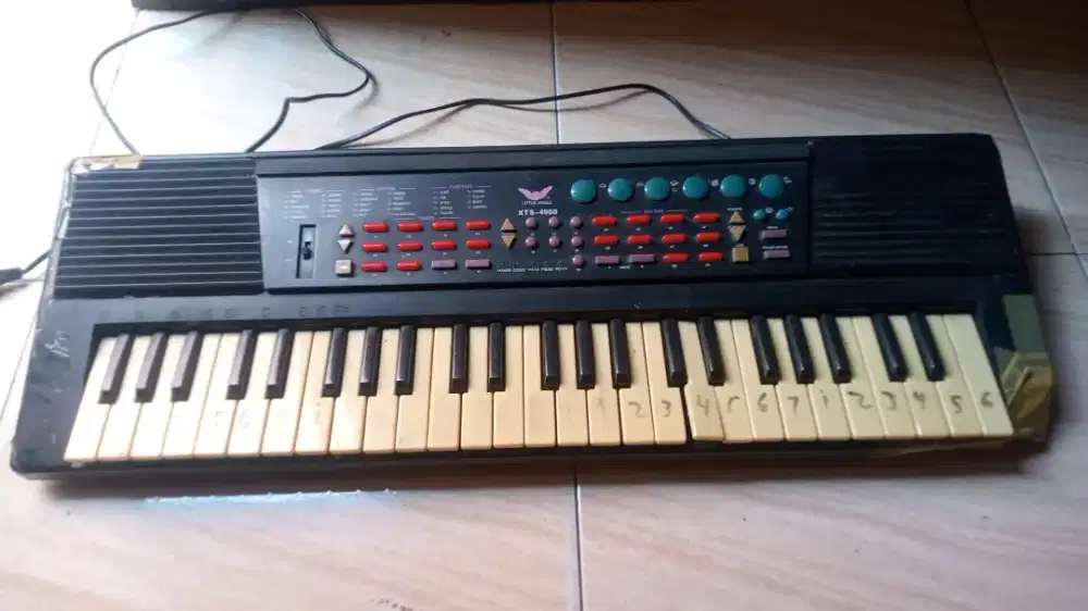 Piano keyboard LITTLE ANGEL XTS-4900