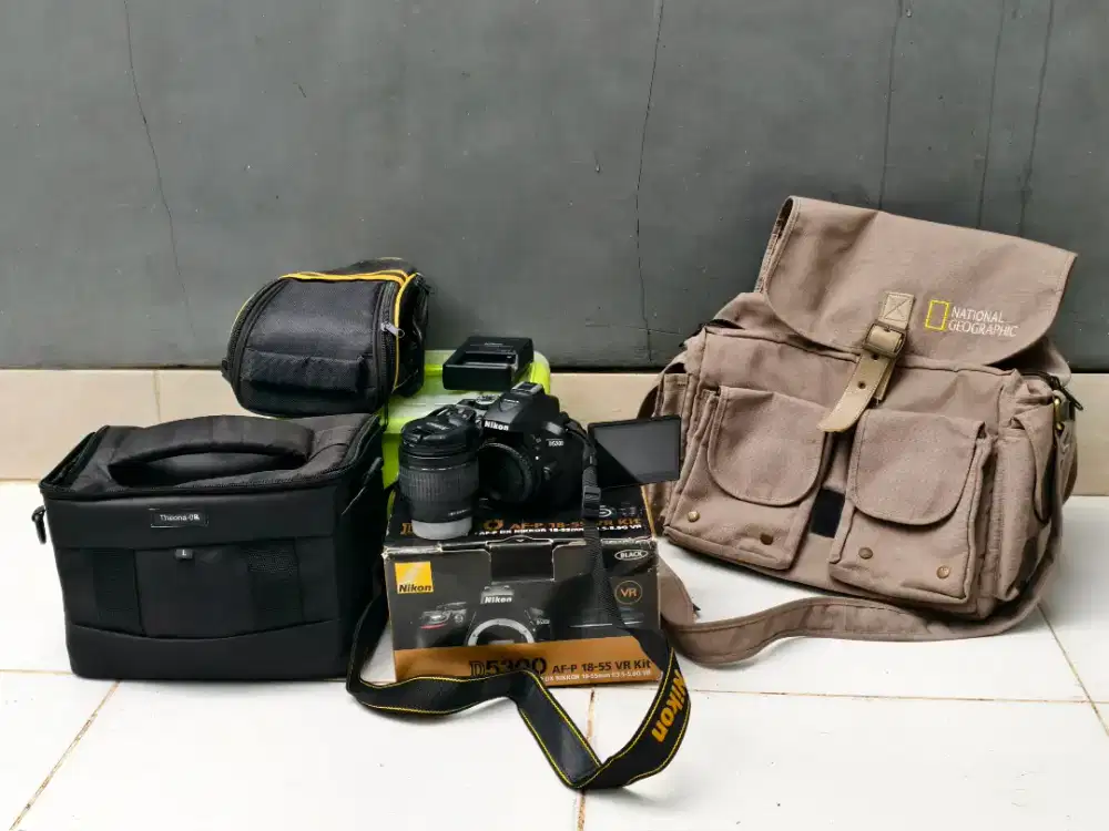 NIKON D5300 SECOND LIKE NEW