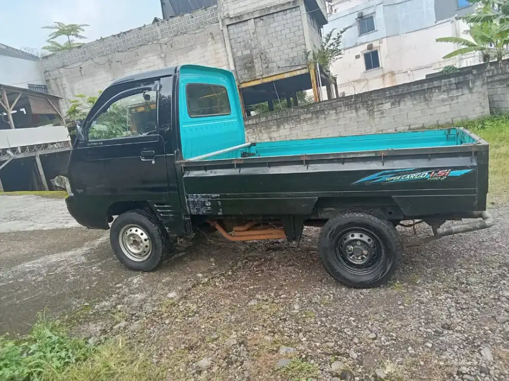 Jual futura mobil siap gas ss lengkap pajak kelewat 2 blm kaleng 2029