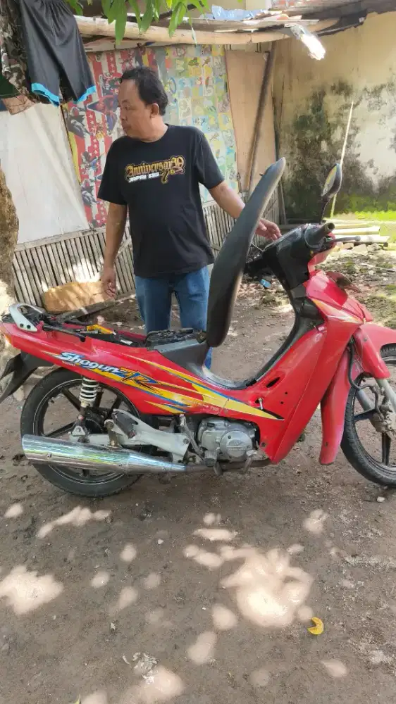 Shogun R THN 2000 plat AB sleman