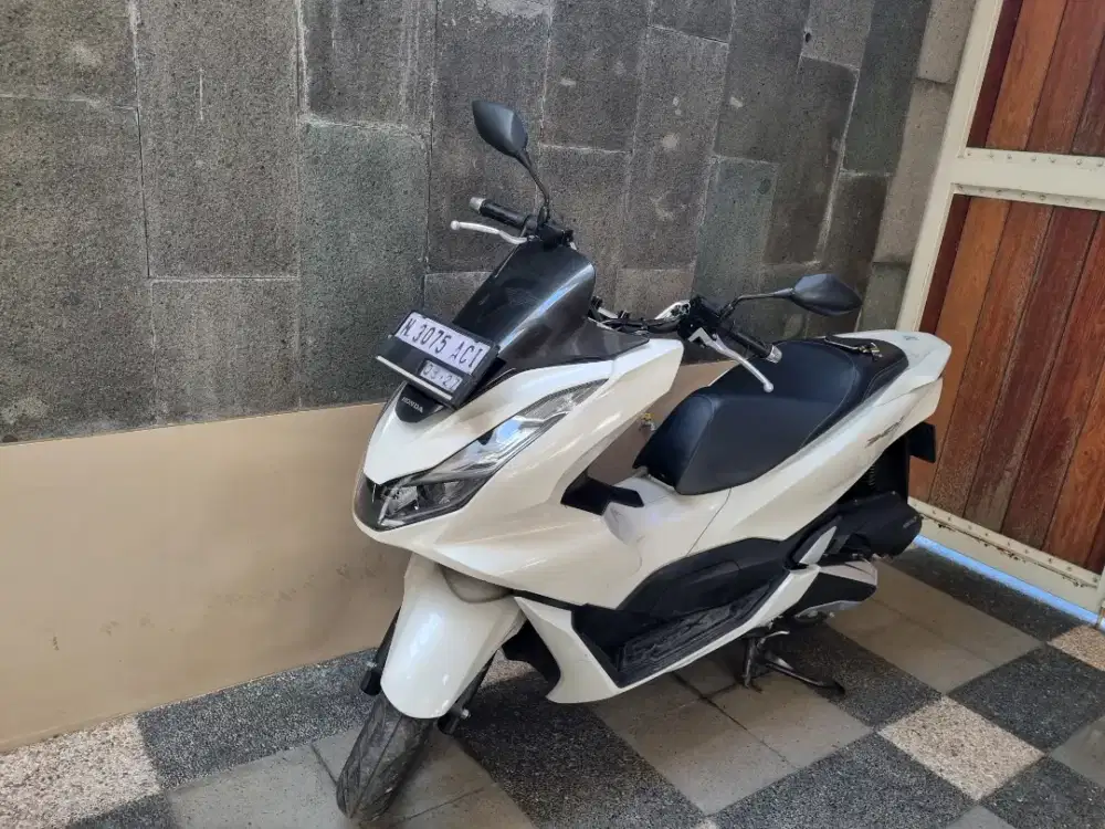 PCX 160 CBS Putih N Malang 2022